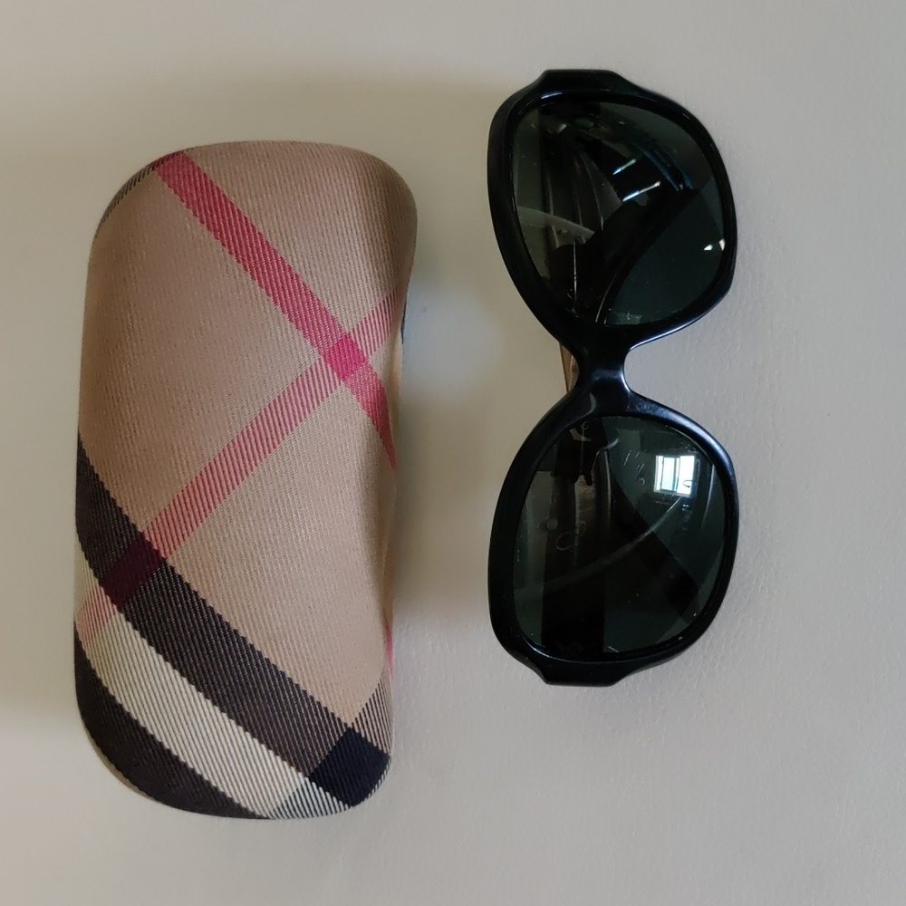 Burberry sunglasses
